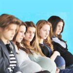 Filme “17 raparigas” aborda gravidez na adolescência