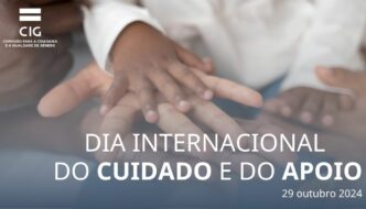 Mãos sobrepostas de uma criança negra, uma mulher branca, um homem negro. Dia Internacional do Cuidado e do Apoio. 29 outubro 2024.